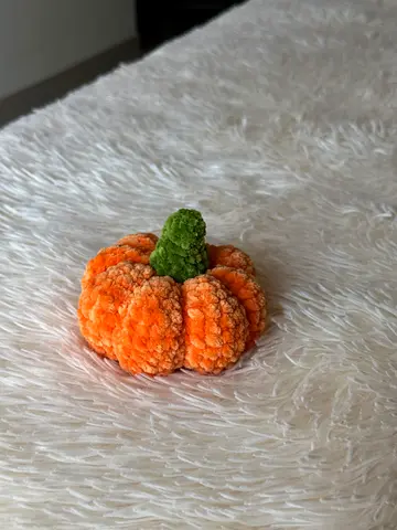 Halloween pumpkin toy