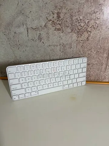 Apple Magic Keyboard, Lightning, US English, White