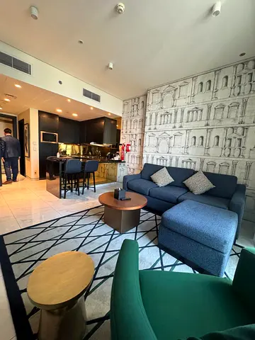 Fully equipped kitchen Luxury Apartment With Free Bills.