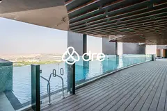 Furnished Studio Apartment | Mid Floor I Vacant