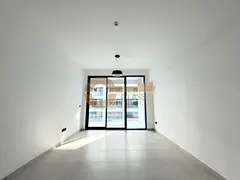 BRIGHT & SPACIOUS LAYOUT | COMMUNITY VIEW