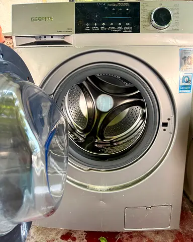 Geepas Front Load Washing Machine - 10kg, Good Working Condition