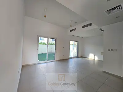 3br + Maid | Easy access | Near to Amenities | Single Row