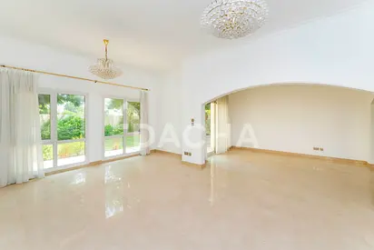 Large Plot | Family Home | VOT