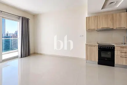 Unfurnished studio | Spacious| Vacant