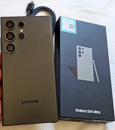 Samsung S24 Ultra 5G
256GB/12GB 
Everything Working 
Including Box and Cable 
0556633570