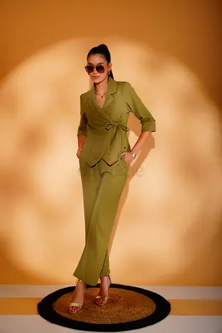 Fashion Editorials & Model Portfolio Shoots