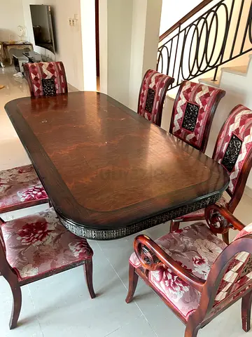 Solid Wood Dining Table with 6 Upholstered Chairs - Classic Design