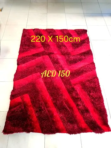 Red shaggy rug 220 x 150 cm - excellent condition, soft pile
