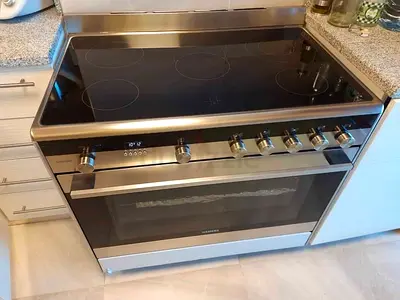 Free Delivery SIEMENS iQ700 Model 5-Burner Electric Ceramic Cooking Range 90x60 CM