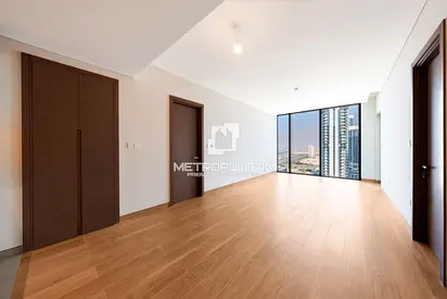 Spacious |High Floor | Unfurnished |Ready To Move