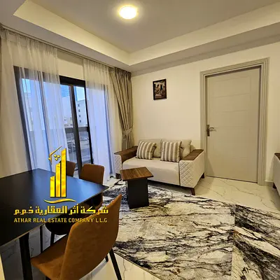 شقه فاخره ثاني ساكن. غرفه وصاله مع بلكونه مفتوحه .كورنيش عجمان. مفروش بالكامل للإيجار الشهري✨الإيجار يشمل الفواتير والإنترنت وموقف