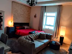 Master Luxury Bedroom with Private Bathroom