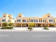 Spacious 4BR Villa | Single Row | Private Garden | Malta