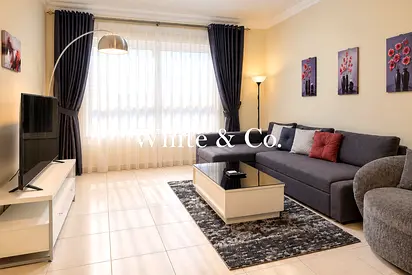 Emaar 1 Bed | Furnished | Opposite Mall