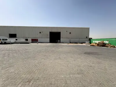 Vacant 32K sqft WH