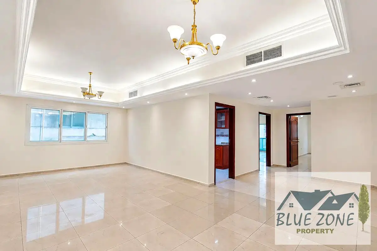 2Bhk For Family at Prime Location Oud Metha Metro Station only 95k in 4Payments