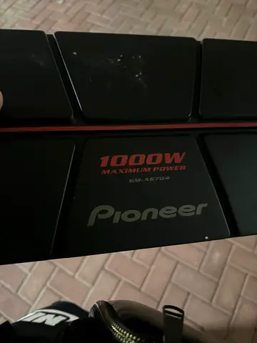 Subwoofer kenwood 1200w & amplifier pioneer 1000W
