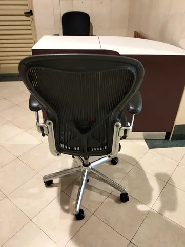 Size C Herman Miller Aeron chair for selling fully loaded chair