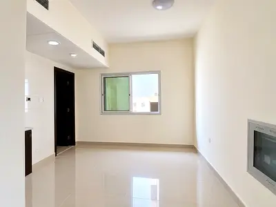 Studio Apartment Family Building Separate Kitchen Near Bus Station