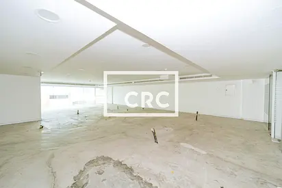 Internal Showroom | High Ceiling | Parking