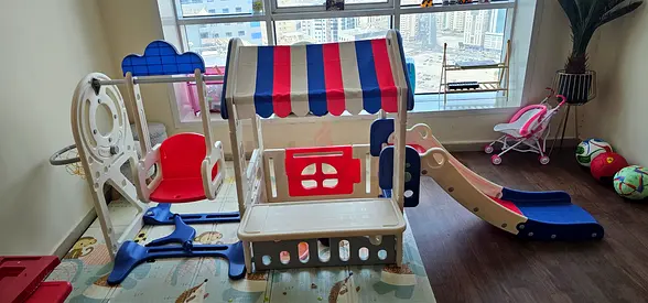 KIDS PLAY HOUSE
