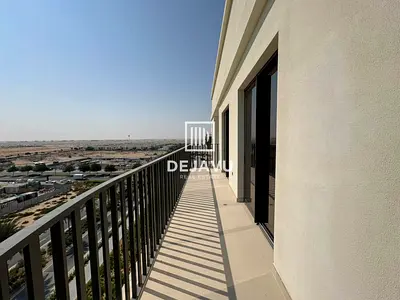Top-Floor 2BR | Top-Floor Apartment with Terrace
