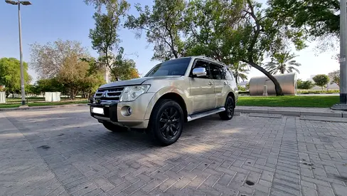 Mitsubishi Pajero 2010 GLS Top Line GCC Specs