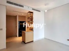 High Floor | Vacant | Direct Mall Access