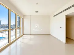 WELL-MAINTAINED | SPACIOUS & COMFORTABLE LIVING