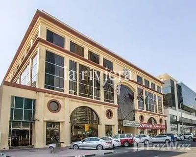 معرض تجاري للإيجار | 3,042 قدم مربع | مبنى دبي الوطنية للتأمين | شارع الشيخ زايد