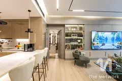 Fully Upgraded | Massive Private Terrace | On Park