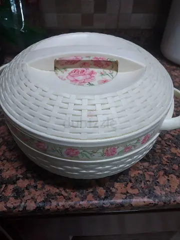 Kitchen pots 60 aed