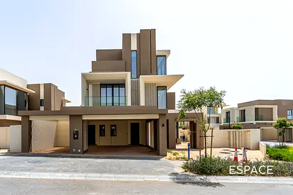 Type F2 | Private Pool | Landscaped