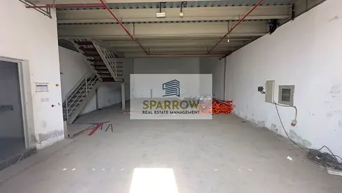Storage Spaces with mezzanine for rent