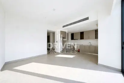 Modern Townhouse | Pool View | Spacious Layout