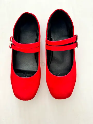 Woman shoes