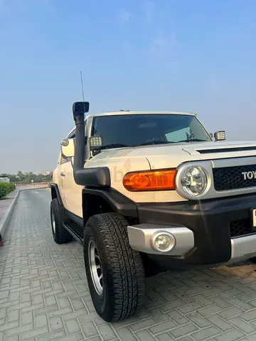 2015 Toyota FJ Cruiser | GCC Al Futtaim | Off-Road Upgraded | Well Maintained