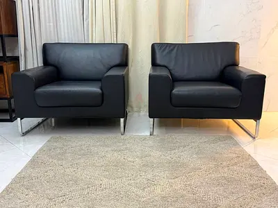 knoll German Black Leather Armchairs with Metal Legs - Good Condition