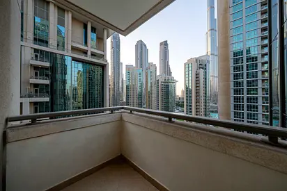 Spacious 2BDR | Utility bills included | Walking distance from Dubai Mall