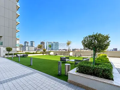 Vacant | High Floor | Prime Location