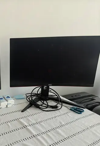 AOC 24-inch Curved Gaming Monitor 165Hz with Stand and Cables - Good Condition