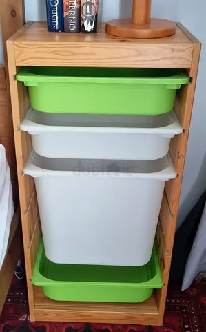4 small children storage units