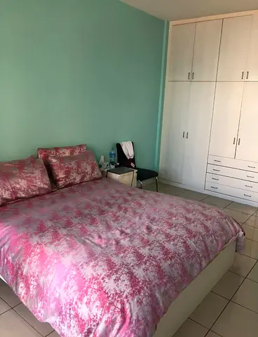 Difc room to let for single person
