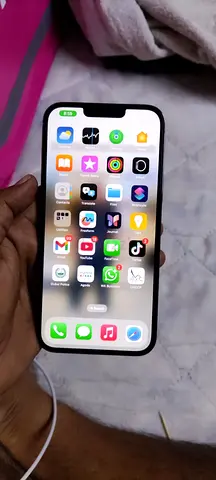 iPhone in good condition, 2 year old - includes charger