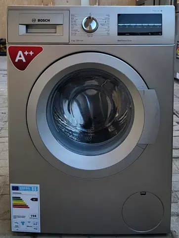 This one Bosch Brand 9kg washing machine with perfect working condition