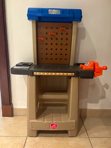 Little Tikes Kids Workbench with Tools - Excellent Condition