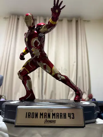Iron Man Mark 43 Cinemaquette 1:3 Scale
