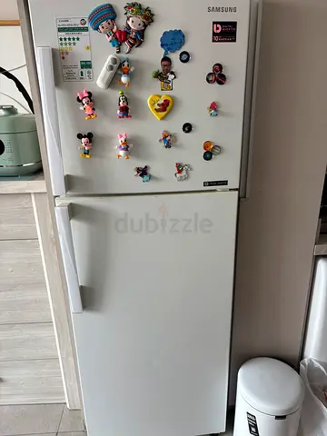Samsung Top Freezer Refrigerator - Good Condition, 2 Doors