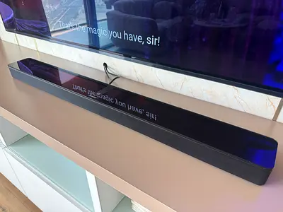 BOSE SOUNDTOUCH 300 SOUNDBAR + ACOUSTIC MASS BASS MODULE 300 + 2 WIRELESS SURROUND SPEAKERS